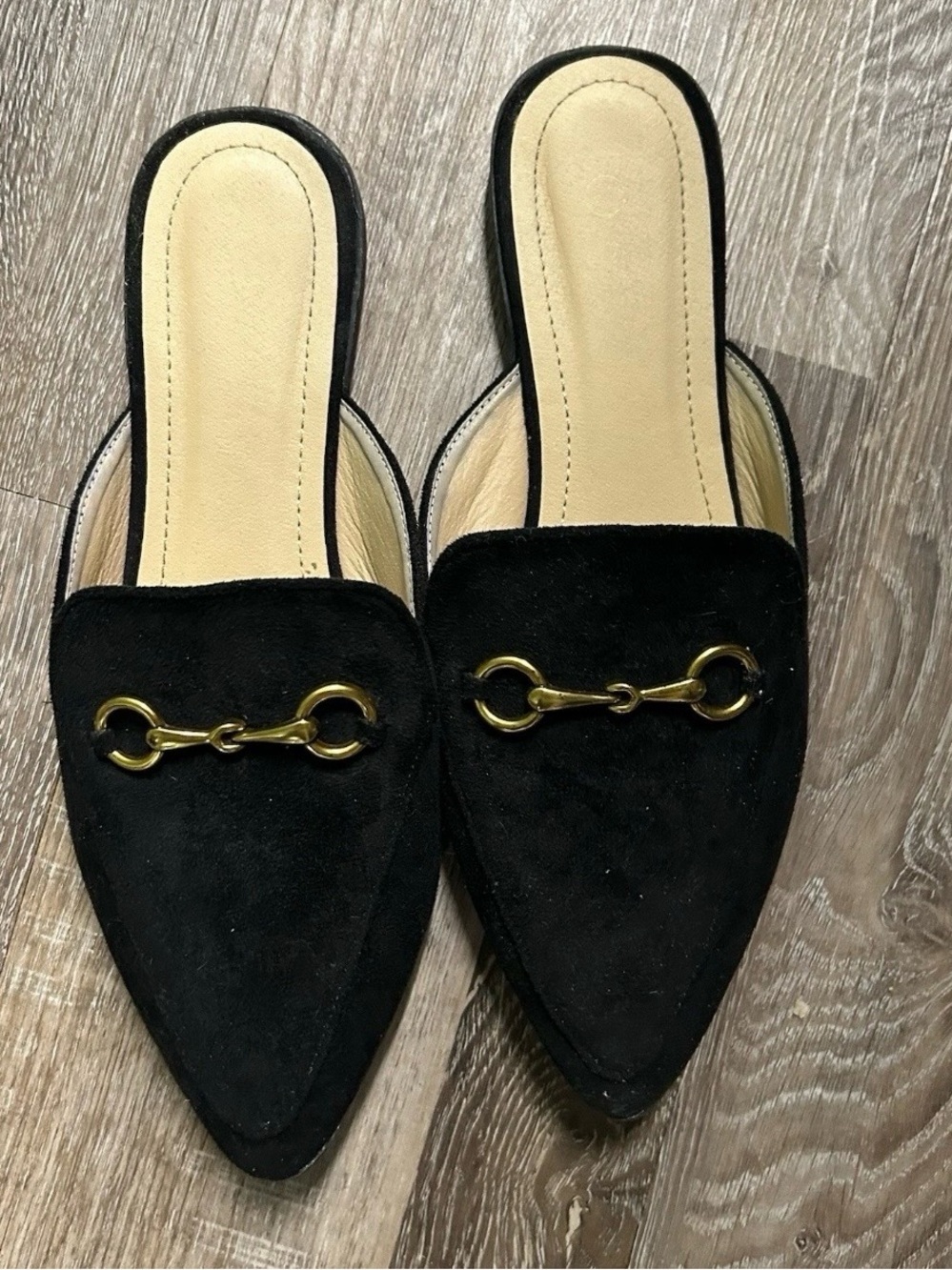 Women’s Black Velvet Mule With Gold Detail Size 7 - Picture 2 of 3